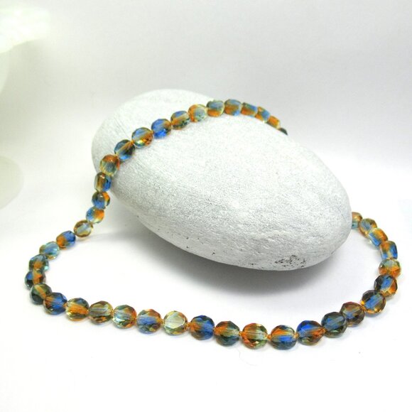 Uranium glass bead necklace with copper toggle - Picture 1 of 9